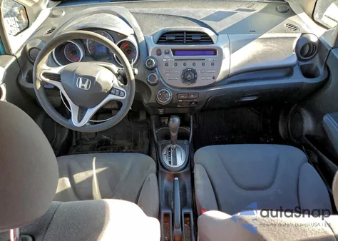 2013 Honda Fit z USA, uszkodzony, nr VIN JHMGE8H33DC009338